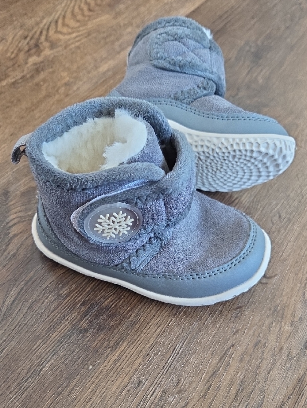 Kids Grey Snowflake Winter Boots - Plush Lined